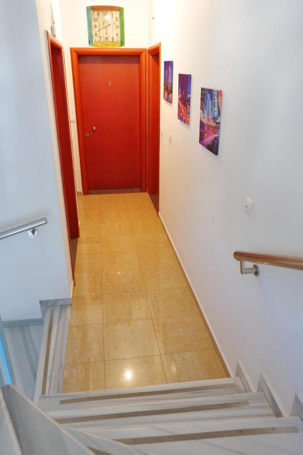 Miracle Apartments Saranda Экстерьер фото